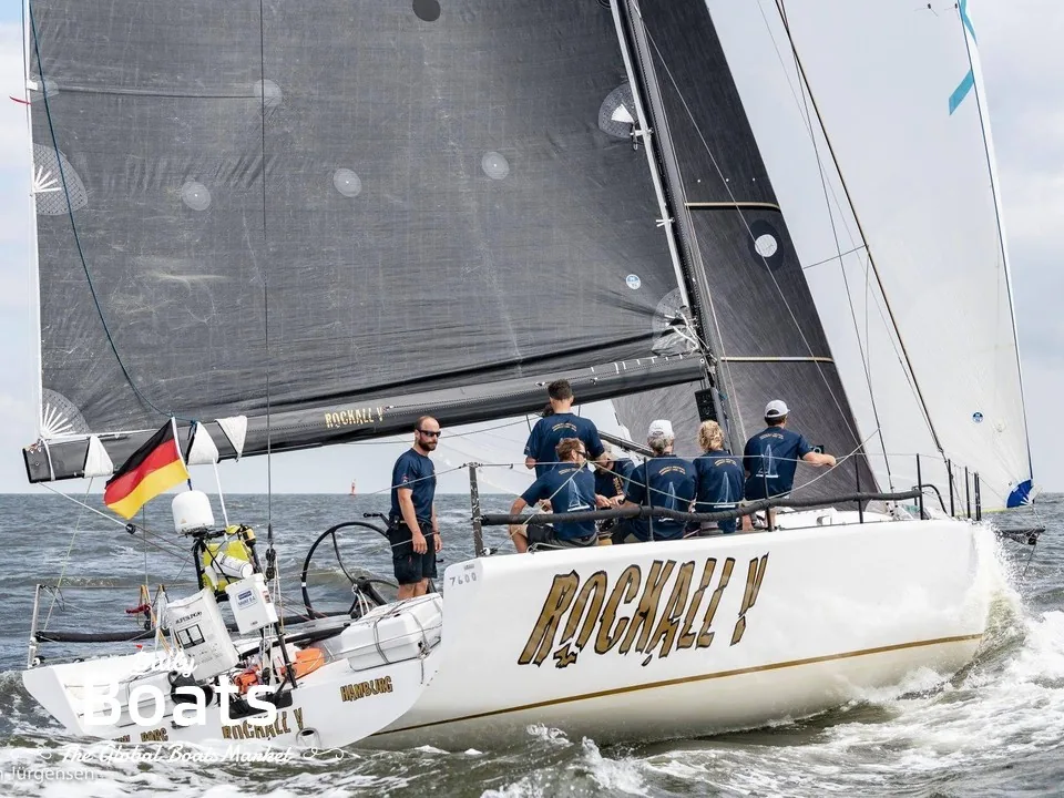 TP 52 sailing