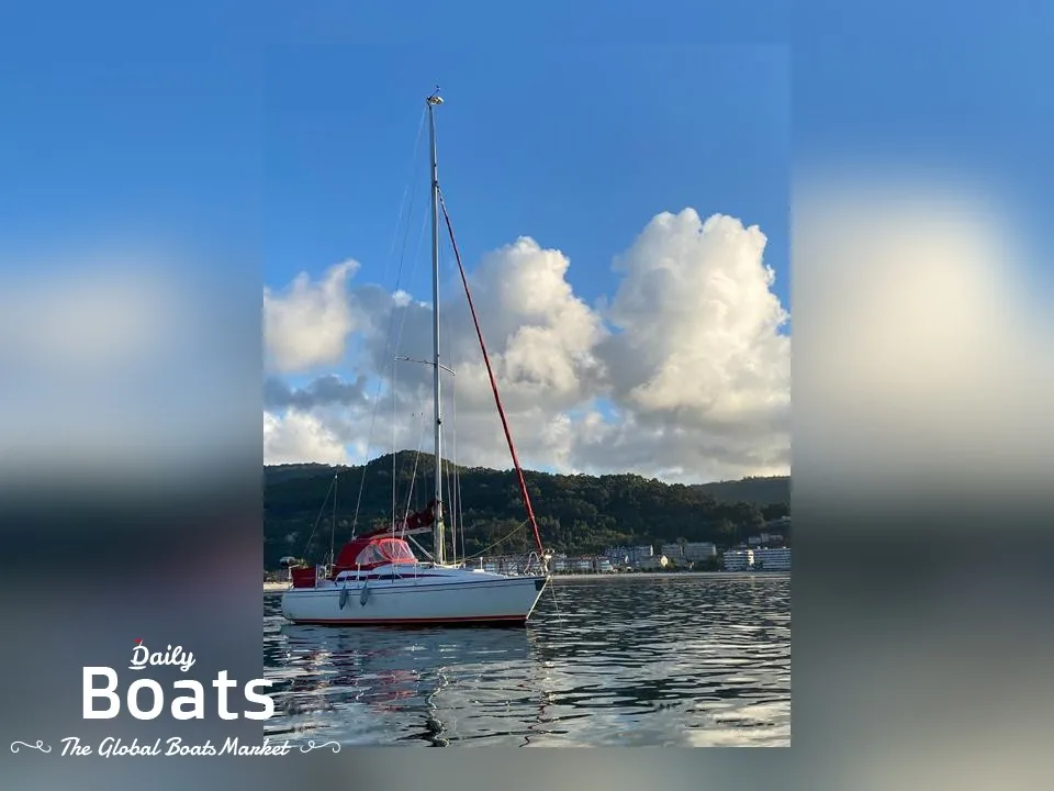 FORTUNA 9 sailing