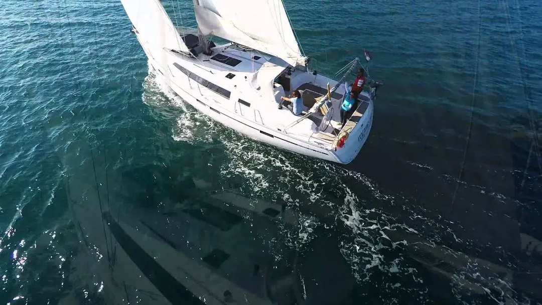BAVARIA 46 CRUISER sailing