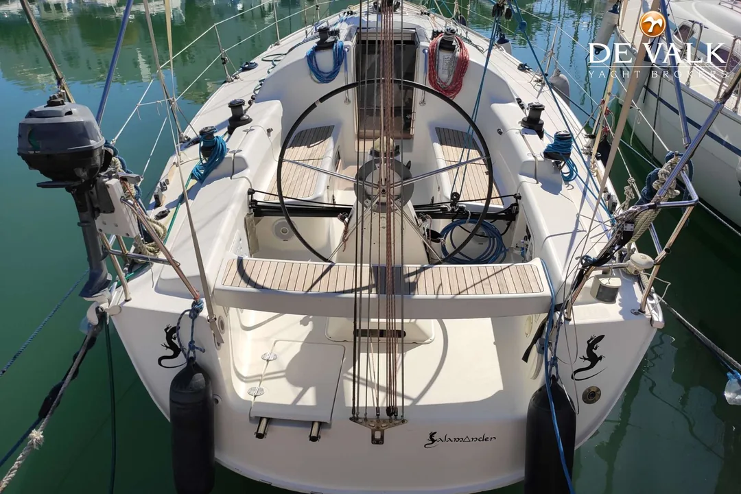 BAVARIA 38 MATCH sailing