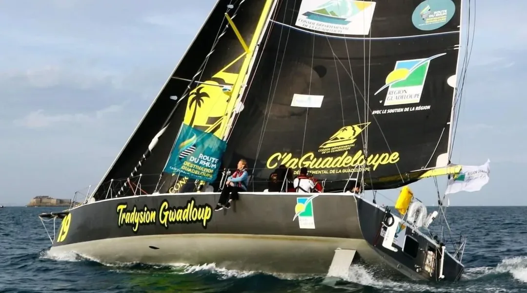 IMX 45 sailing