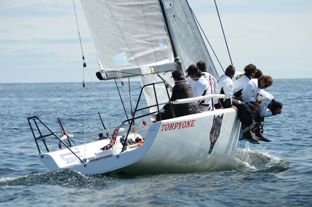 MELGES 32 sailing