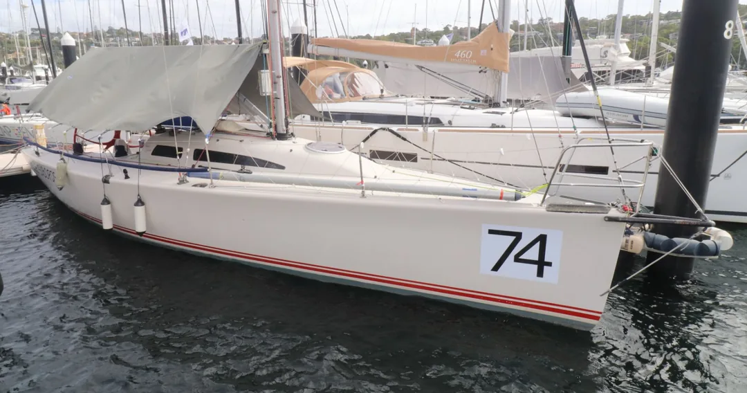 SYDNEY 38 sailing
