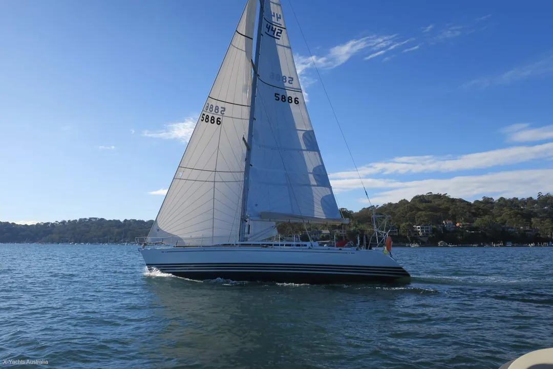 X-442 sailing