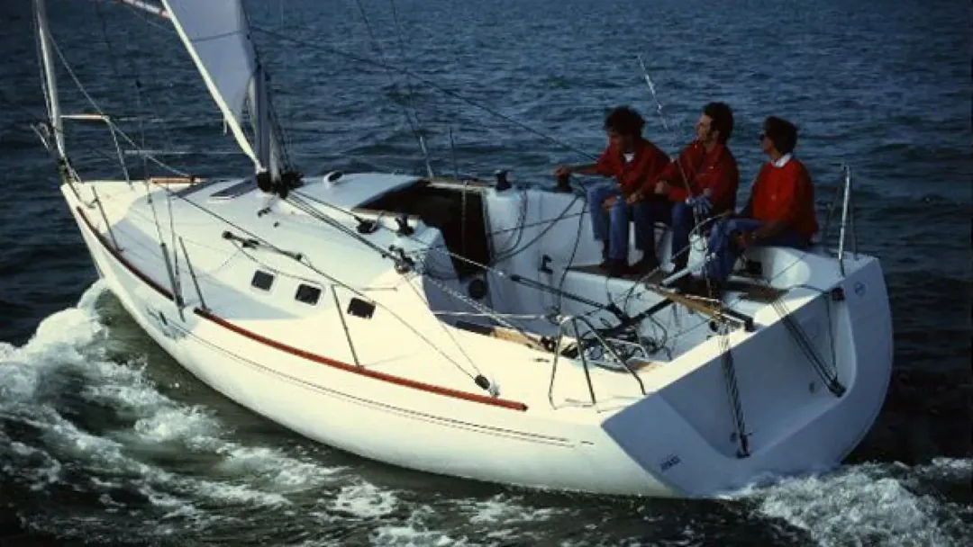 FIRST 300 SPIRIT sailing
