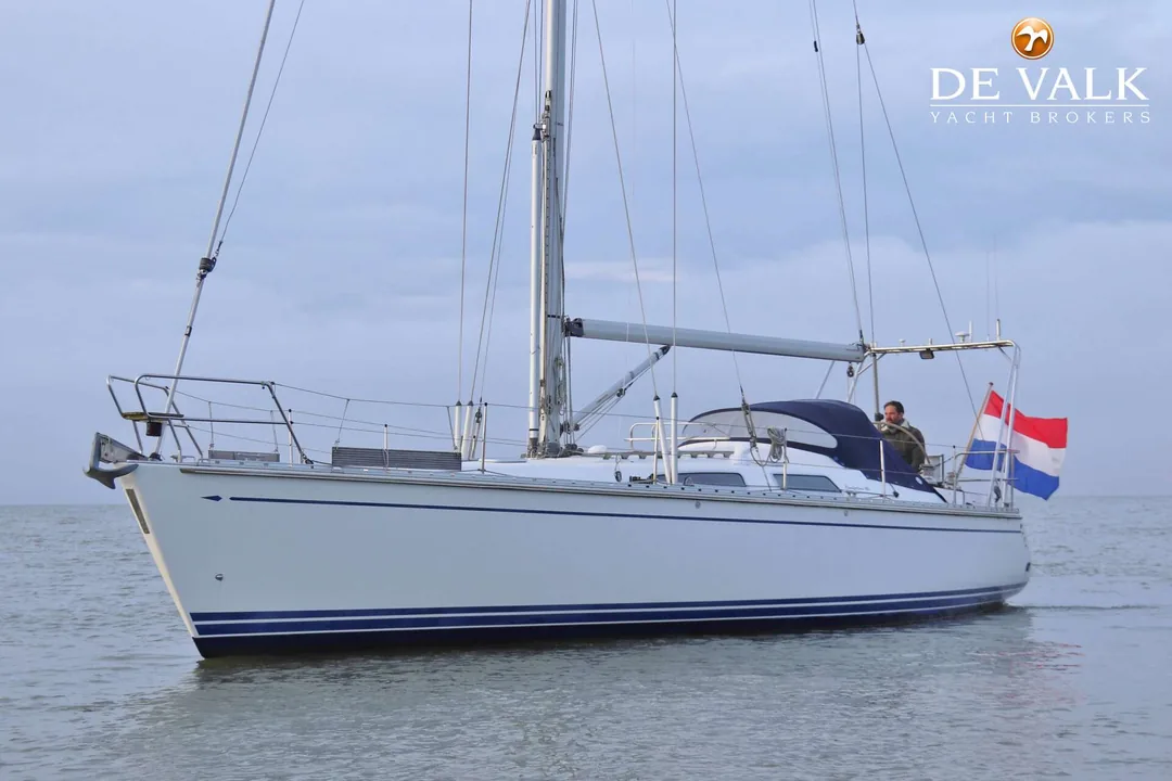 COMFORTINA 42 sailing