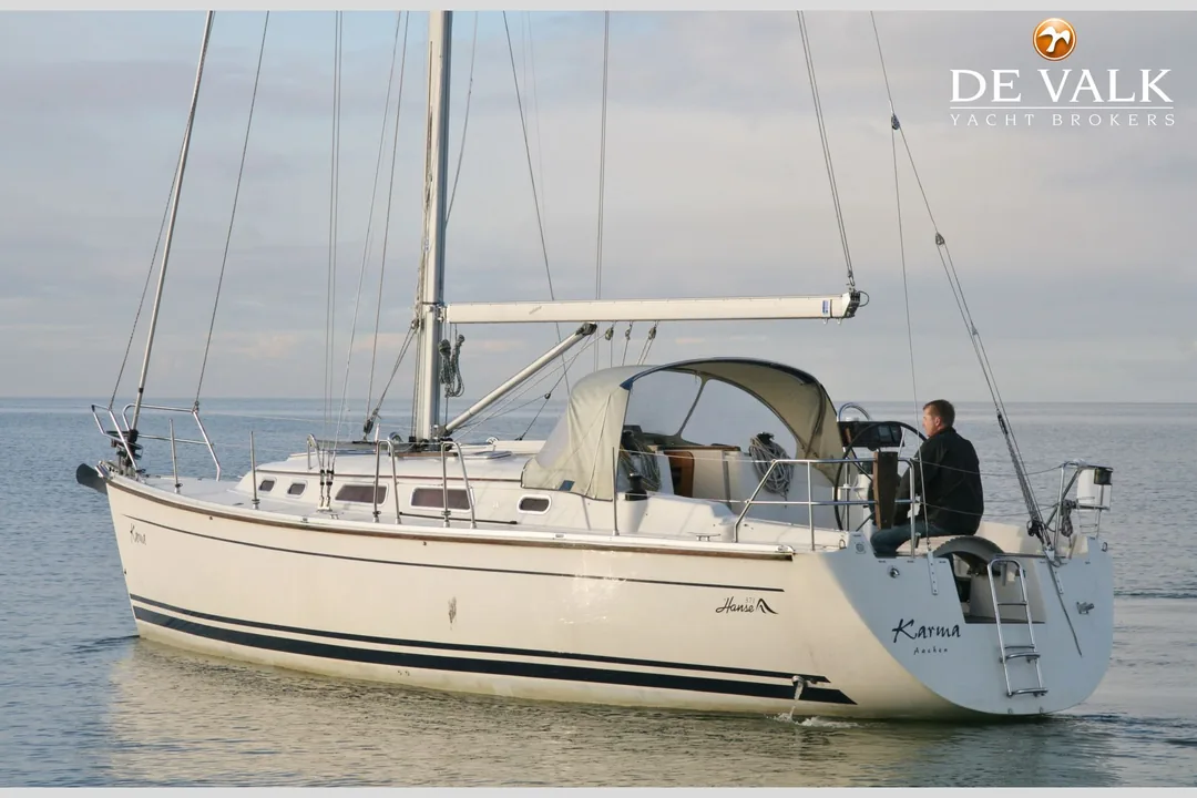 HANSE 371 sailing