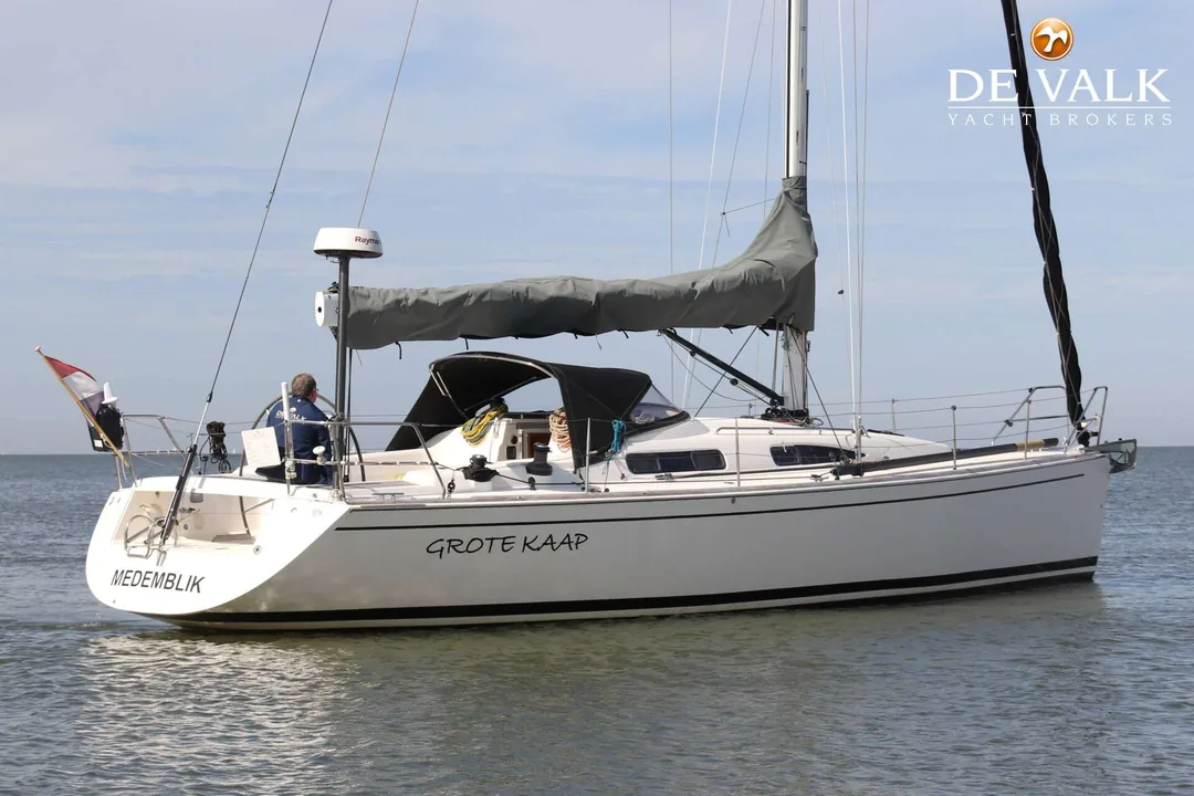 SALONA 42 sailing