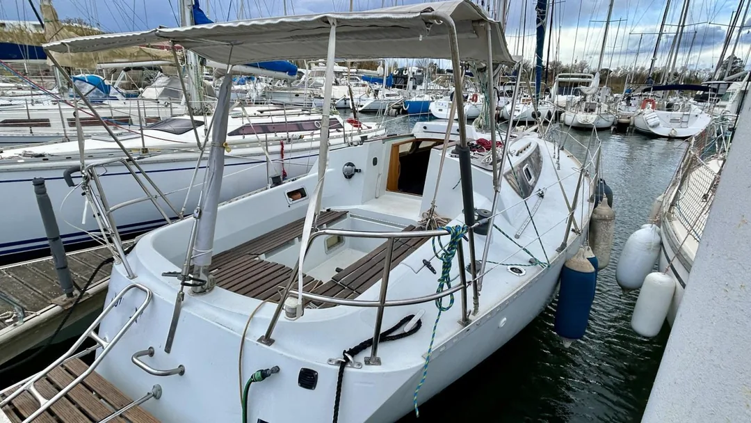 FEELING 920 sailing