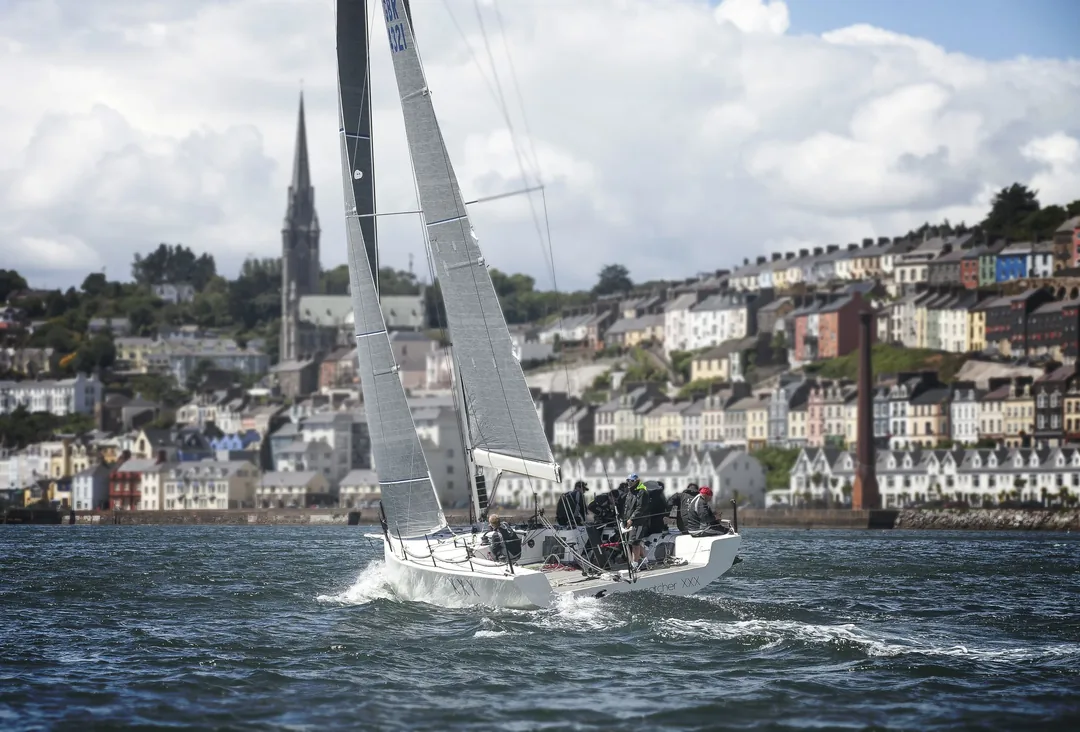 HH42 sailing